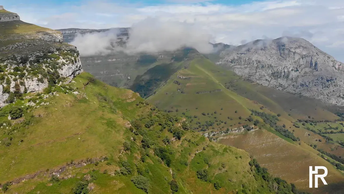 Paisaje del interior de Cantabria en zona tranquila